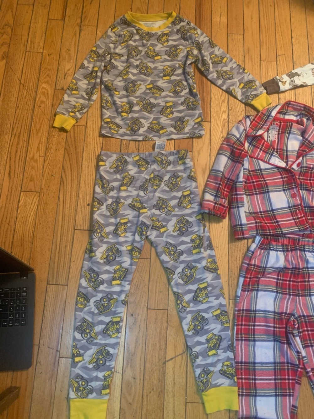 Kids pjs boys and girls 4t-12 - Picture 13 of 16